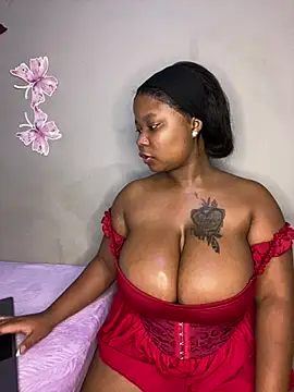 JuicyMellow21 online show from 02/24/26, 12:33