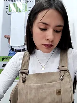 CHARLOTTE  05 online show from 12/15/25, 12:11