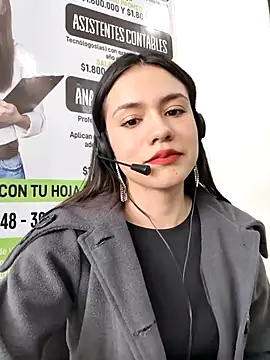 CHARLOTTE  05 online show from 11/05/25, 01:36