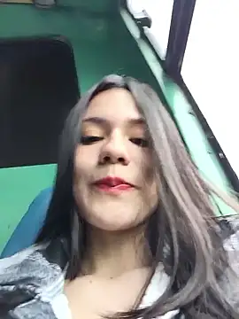 CHARLOTTE  05 online show from 09/18/25, 11:57