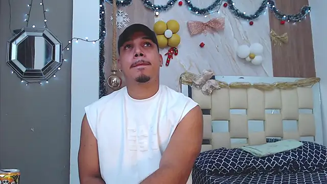 taylor collins  online show from 12/19/25, 11:18