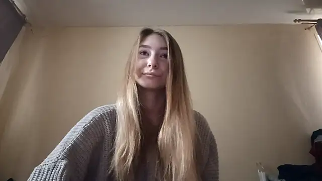 Snapshot of Nymera_flare chatting on 12/03/25, 08:25 Nymera flare online show from 12/03/25, 08:25