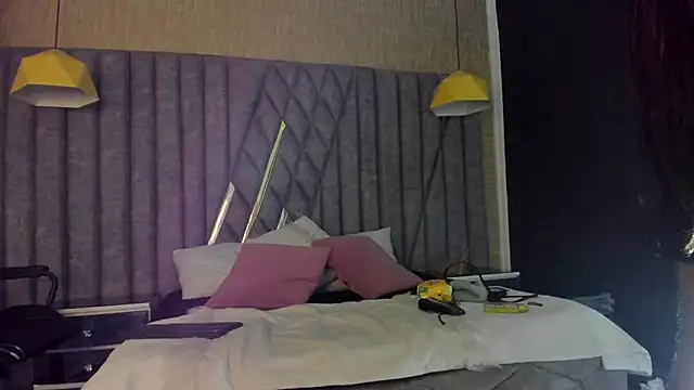 Boss Domiinator online show from 11/13/25, 03:32