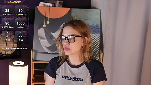 HollieCollelo online show from 09/28/25, 03:13