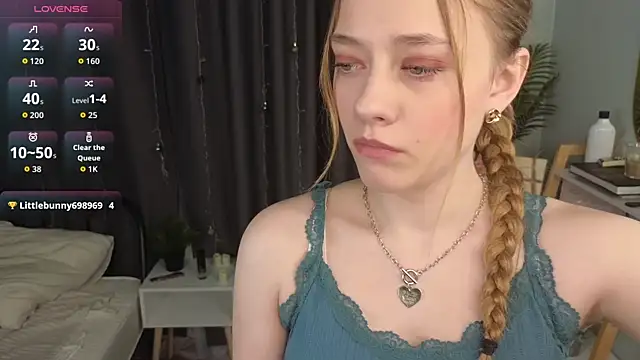 HollieCollelo online show from 01/10/26, 03:24