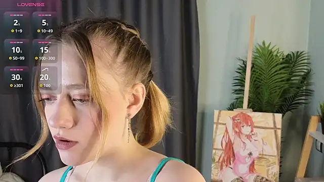 HollieCollelo online show from 12/14/25, 03:57