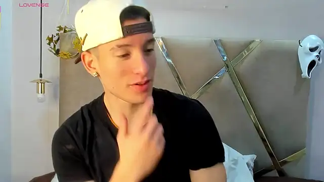 HunterHeat  online show from 10/26/25, 12:38