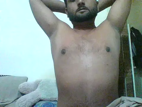 Snapshot of biggd09 chatting on 10/12/25, 05:36 biggd09 online show from 10/12/25, 05:36