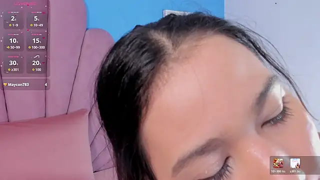 Snapshot of emma_clarke_ chatting on 01/14/26, 03:43 emma clarke online show from 01/14/26, 03:43