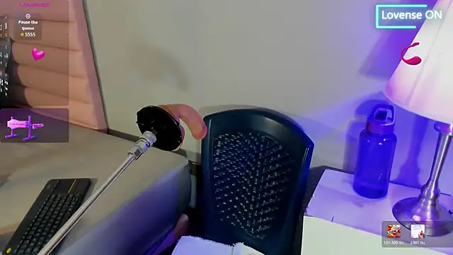 emma clarke  online show from 04/06/26, 03:24