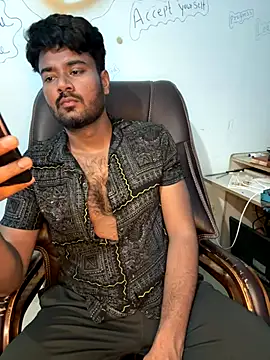 Snapshot of MeekBatgirl chatting on 10/14/25, 02:17 MeekBatgirl online show from 10/14/25, 02:17