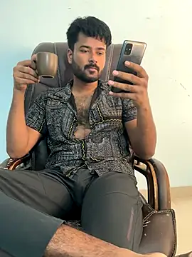 Snapshot of MeekBatgirl chatting on 09/25/25, 07:03 MeekBatgirl online show from 09/25/25, 07:03