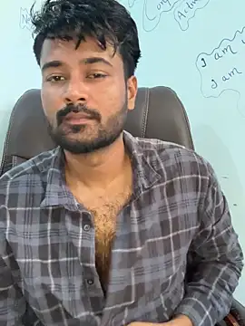 Snapshot of MeekBatgirl chatting on 09/27/25, 09:37 MeekBatgirl online show from 09/27/25, 09:37