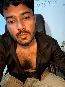 Snapshot of MeekBatgirl chatting on 10/12/25, 01:12 MeekBatgirl online show from 10/12/25, 01:12