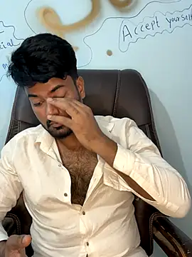 Snapshot of MeekBatgirl chatting on 10/03/25, 04:47 MeekBatgirl online show from 10/03/25, 04:47