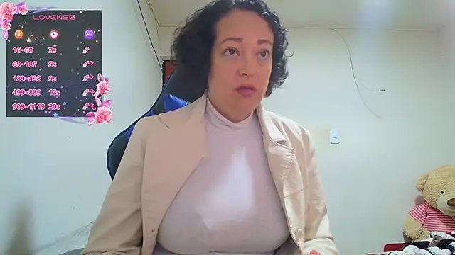 Miss Oriana online show from 11/16/25, 02:00