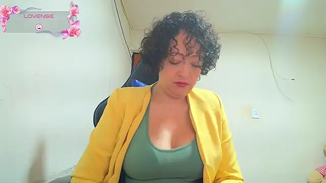 Miss Oriana online show from 11/01/25, 06:19