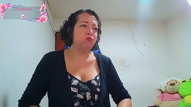 Miss Oriana online show from 11/14/25, 04:54