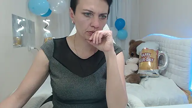 AvaSaturnian online show from 09/22/25, 12:22