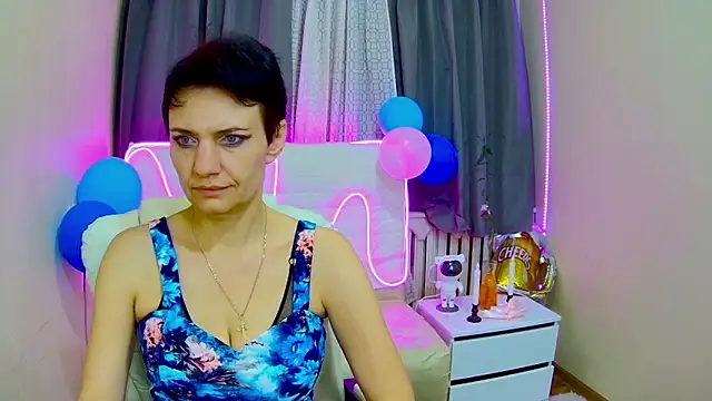 AvaSaturnian online show from 10/04/25, 06:26