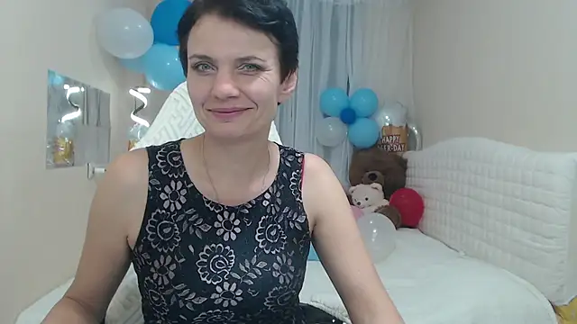 AvaSaturnian online show from 10/06/25, 12:17