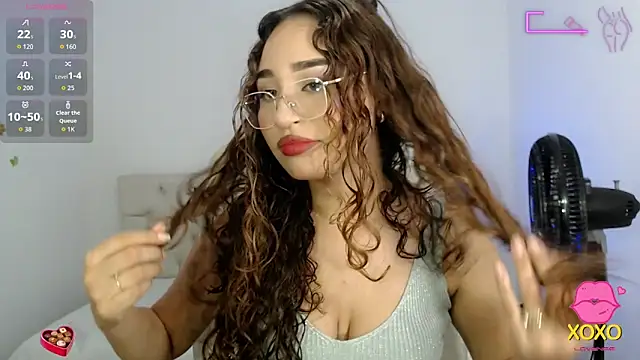 Snapshot of sasha_17_ chatting on 09/09/25, 07:45 sasha 17 online show from 09/09/25, 07:45