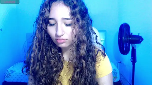 Snapshot of sasha_17_ chatting on 10/02/25, 12:08 sasha 17 online show from 10/02/25, 12:08