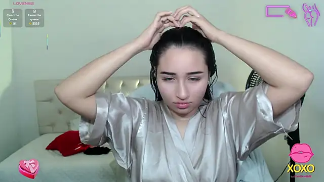 Snapshot of sasha_17_ chatting on 10/16/25, 02:31 sasha 17 online show from 10/16/25, 02:31