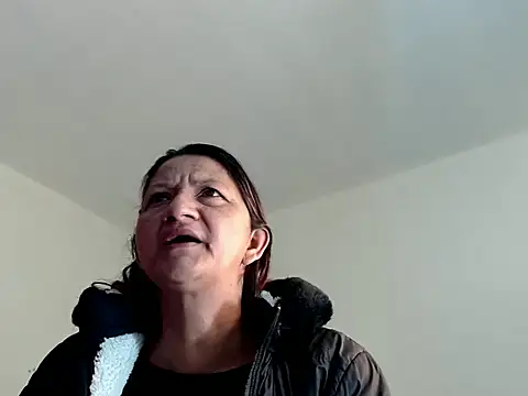 Snapshot of Lucy_Squirt69 chatting on 10/08/25, 12:28 Lucy Squirt69 online show from 10/08/25, 12:28