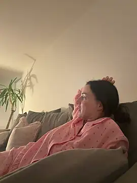 Remirosee online show from 02/15/26, 09:03