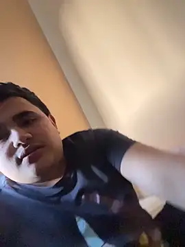 Snapshot of whitsblack chatting on 11/13/25, 10:57 whitsblack online show from 11/13/25, 10:57