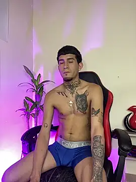 Snapshot of dilan_abraham12 chatting on 06/20/26, 07:57 dilan abraham12 online show from 06/20/26, 07:57