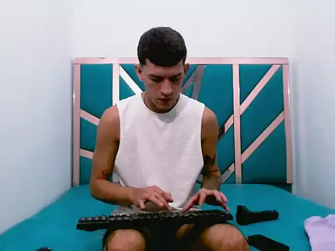 dilan abraham12 online show from 09/18/25, 07:28