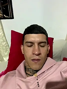 dilan abraham12 online show from 10/31/25, 01:57