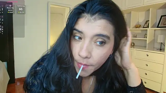 nina moen online show from 11/29/25, 03:39