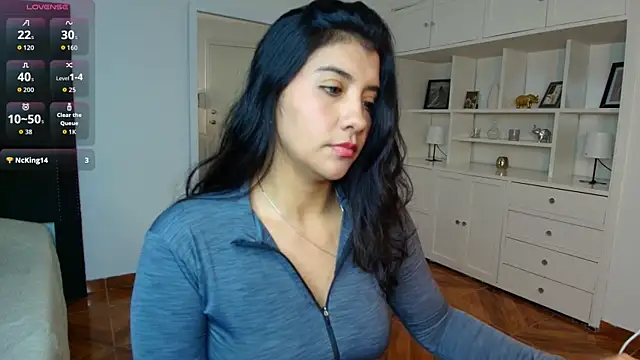 nina moen online show from 11/23/25, 03:16