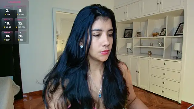 nina moen online show from 11/26/25, 03:06