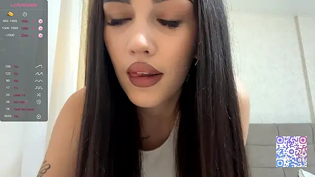 Snapshot of AuraJefcoat chatting on 12/21/25, 03:03 AuraJefcoat online show from 12/21/25, 03:03