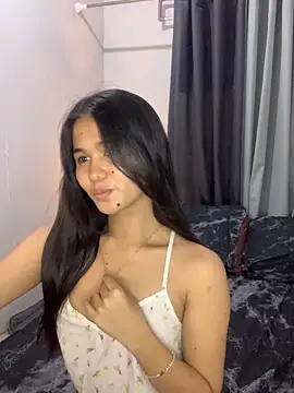 AngelHille online show from 11/11/25, 08:03