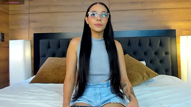 Roseaurora online show from 03/29/26, 01:35