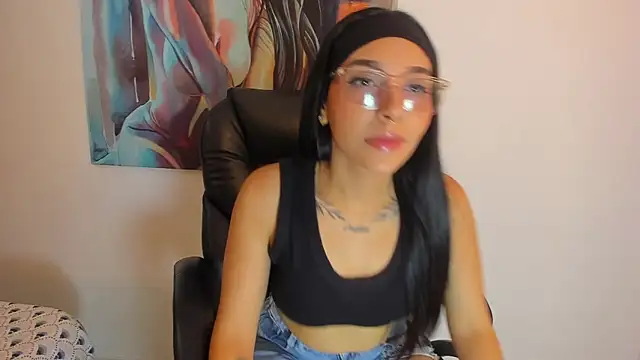 Roseaurora online show from 10/24/25, 12:59