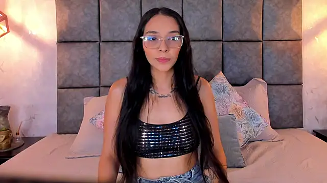 Roseaurora online show from 06/03/26, 10:38