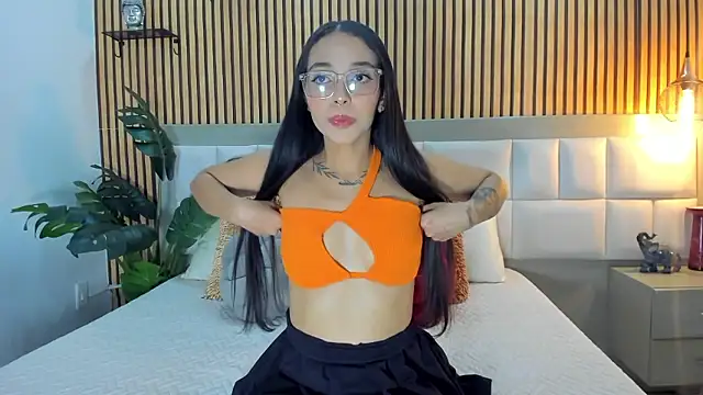 Roseaurora online show from 01/14/26, 01:15