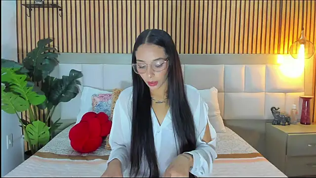 Roseaurora online show from 02/21/26, 12:40