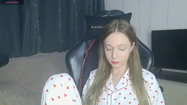 BabbbyFoxxx online show from 03/24/26, 07:03