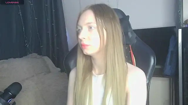 BabbbyFoxxx online show from 03/12/26, 06:39