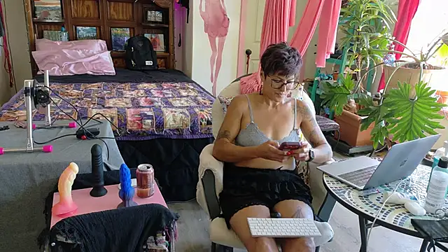 kinkycanner online show from 05/31/26, 09:15