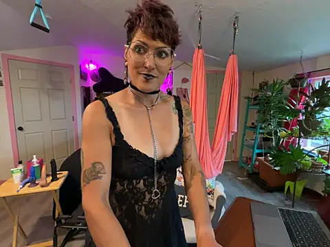 kinkycanner online show from 04/11/26, 11:08