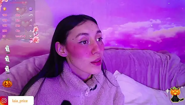 Laia and Damian online show from 10/31/25, 12:18