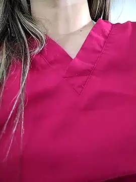 Snapshot of Madisson-04_ chatting on 11/26/25, 12:10 Madisson-04 online show from 11/26/25, 12:10